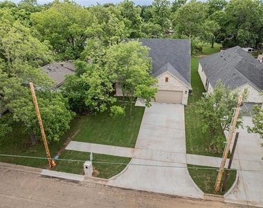 714 E Mcgee Street - Photo Thumbnail 35