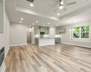714 E Mcgee Street - Photo Thumbnail 8