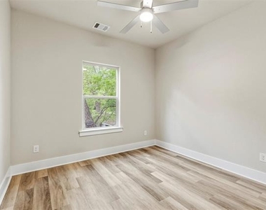 714 E Mcgee Street - Photo Thumbnail 26
