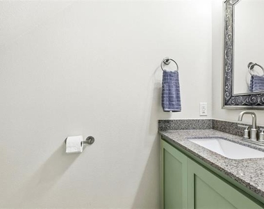 714 E Mcgee Street - Photo Thumbnail 28