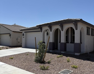 17613 W Georgia Avenue - Photo Thumbnail 2