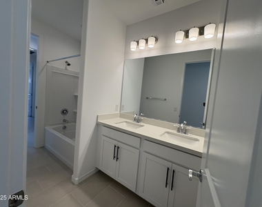 17613 W Georgia Avenue - Photo Thumbnail 35