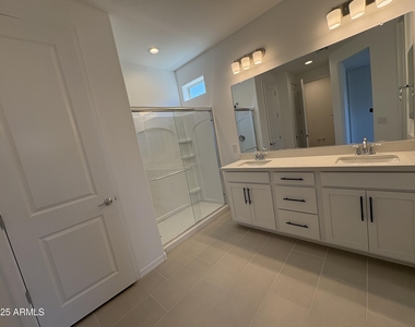 17613 W Georgia Avenue - Photo Thumbnail 25
