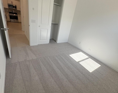 17613 W Georgia Avenue - Photo Thumbnail 34