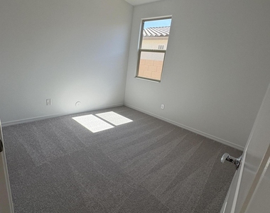 17613 W Georgia Avenue - Photo Thumbnail 33
