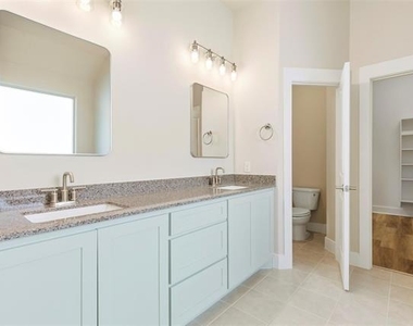710 E Mcgee Street - Photo Thumbnail 13