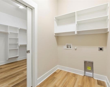 710 E Mcgee Street - Photo Thumbnail 18