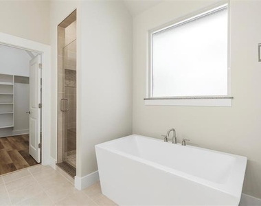 710 E Mcgee Street - Photo Thumbnail 14