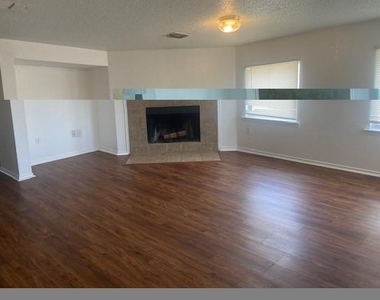 14860 Bell Manor Court - Photo Thumbnail 4