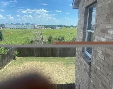 14860 Bell Manor Court - Photo Thumbnail 12