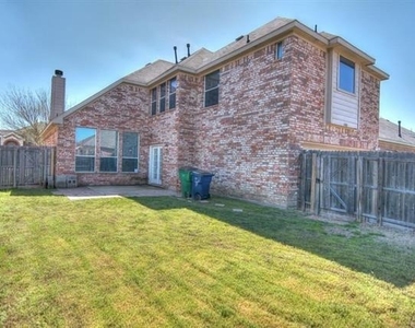 9400 Woodhurst Drive - Photo Thumbnail 24