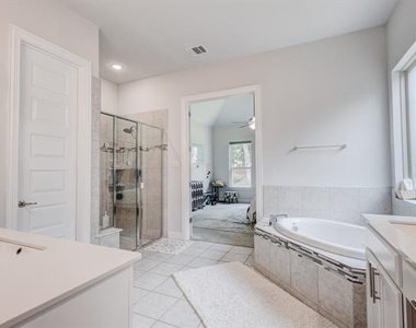 400 Headwaters Drive - Photo Thumbnail 25