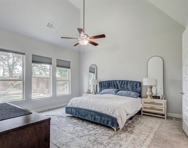 400 Headwaters Drive - Photo Thumbnail 26