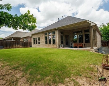 400 Headwaters Drive - Photo Thumbnail 37