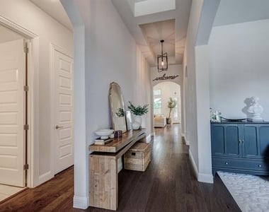 400 Headwaters Drive - Photo Thumbnail 2