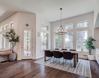 400 Headwaters Drive - Photo Thumbnail 17