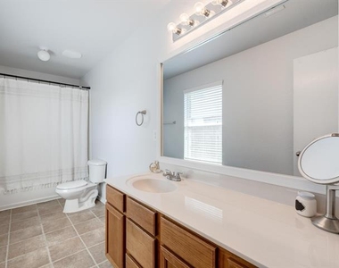 542 Del Mar Drive - Photo Thumbnail 19