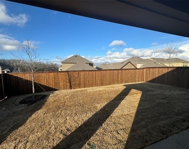 3941 Oak Creek Circle - Photo Thumbnail 19