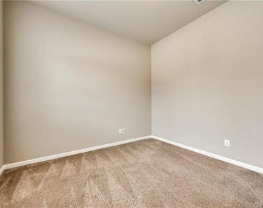 573 Louder Way - Photo Thumbnail 7