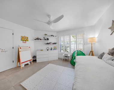 4117 W Palm Aire Drive - Photo Thumbnail 10