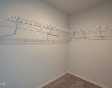 809 W Raymond Street - Photo Thumbnail 23