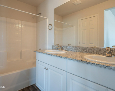 809 W Raymond Street - Photo Thumbnail 26