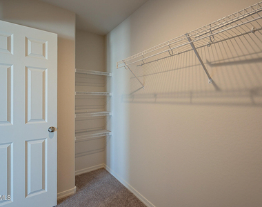 809 W Raymond Street - Photo Thumbnail 24
