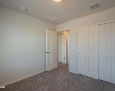 809 W Raymond Street - Photo Thumbnail 29