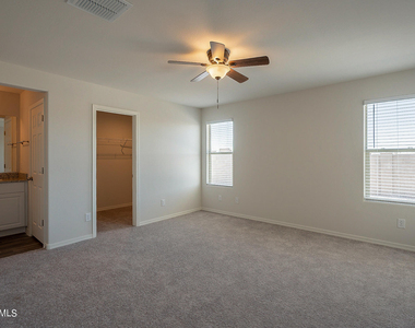 809 W Raymond Street - Photo Thumbnail 19