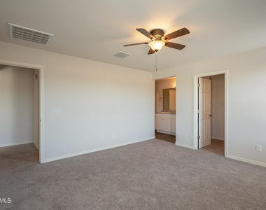 809 W Raymond Street - Photo Thumbnail 22