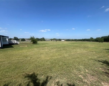 9204 Oklahoma Street - Photo Thumbnail 5