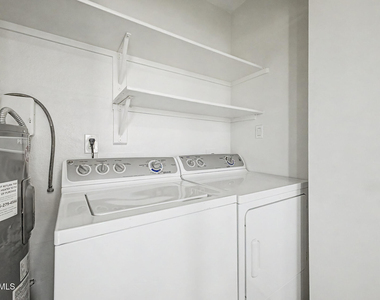 20420 N 6th Drive - Photo Thumbnail 17