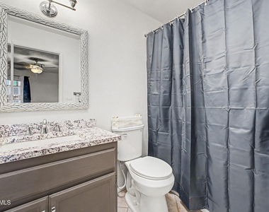 20420 N 6th Drive - Photo Thumbnail 11