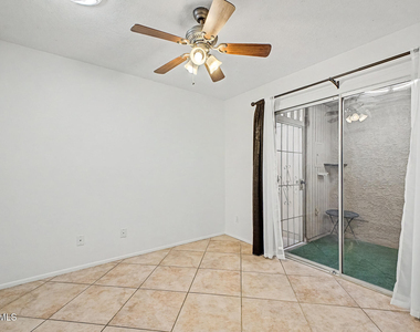 20420 N 6th Drive - Photo Thumbnail 13