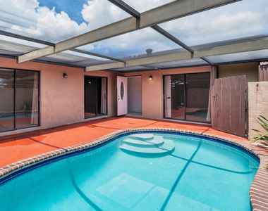 4757 Sunny Palm Circle - Photo Thumbnail 4