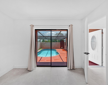 4757 Sunny Palm Circle - Photo Thumbnail 28