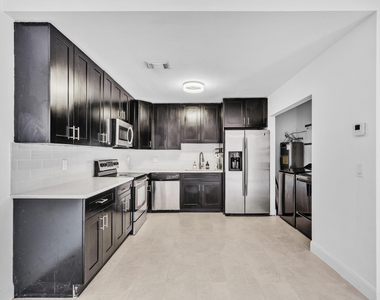 4757 Sunny Palm Circle - Photo Thumbnail 16