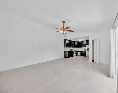 4757 Sunny Palm Circle - Photo Thumbnail 15