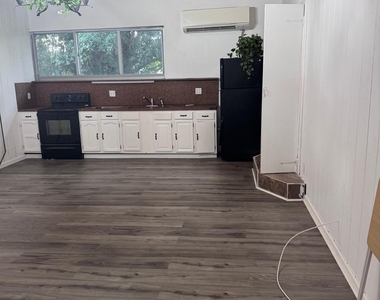 5250 Rock Island Road - Photo Thumbnail 2