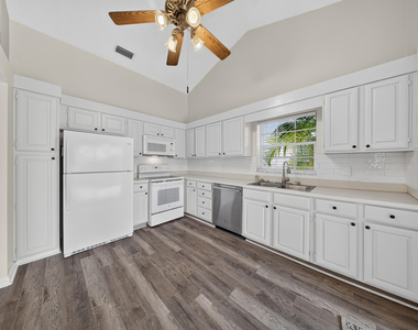 119 Adobe Circle - Photo Thumbnail 9