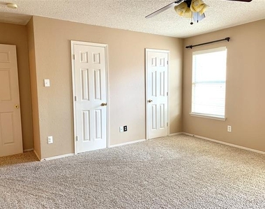 3108 Palmtree Drive - Photo Thumbnail 19
