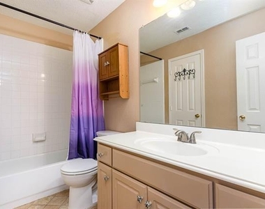 3108 Palmtree Drive - Photo Thumbnail 35