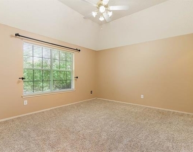 3108 Palmtree Drive - Photo Thumbnail 22