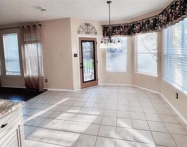 3108 Palmtree Drive - Photo Thumbnail 15