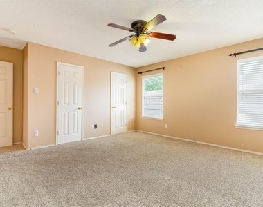 3108 Palmtree Drive - Photo Thumbnail 24