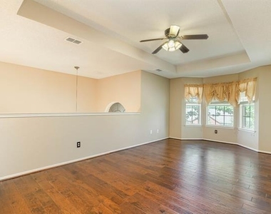 3108 Palmtree Drive - Photo Thumbnail 21