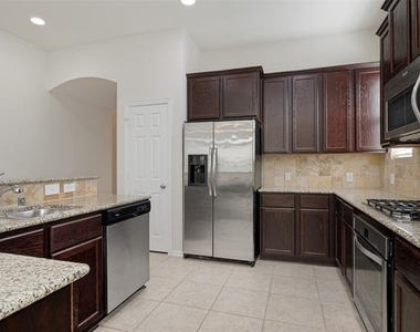 5112 Datewood Lane - Photo Thumbnail 3