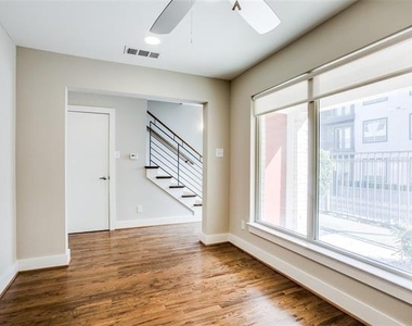 2325 Stutz Drive - Photo Thumbnail 6