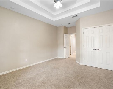 684 Hollow Circle - Photo Thumbnail 20