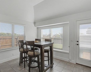1004 Deer Ridge Drive - Photo Thumbnail 15